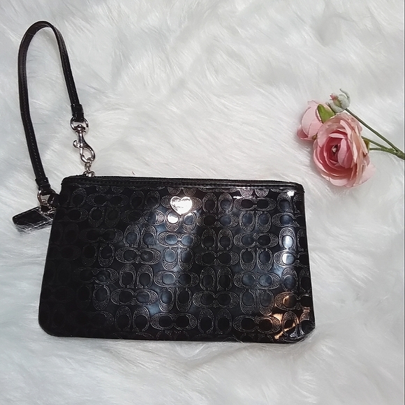 Coach Handbags - COACH Wristlet